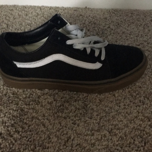 Vans - Picture 2 of 4